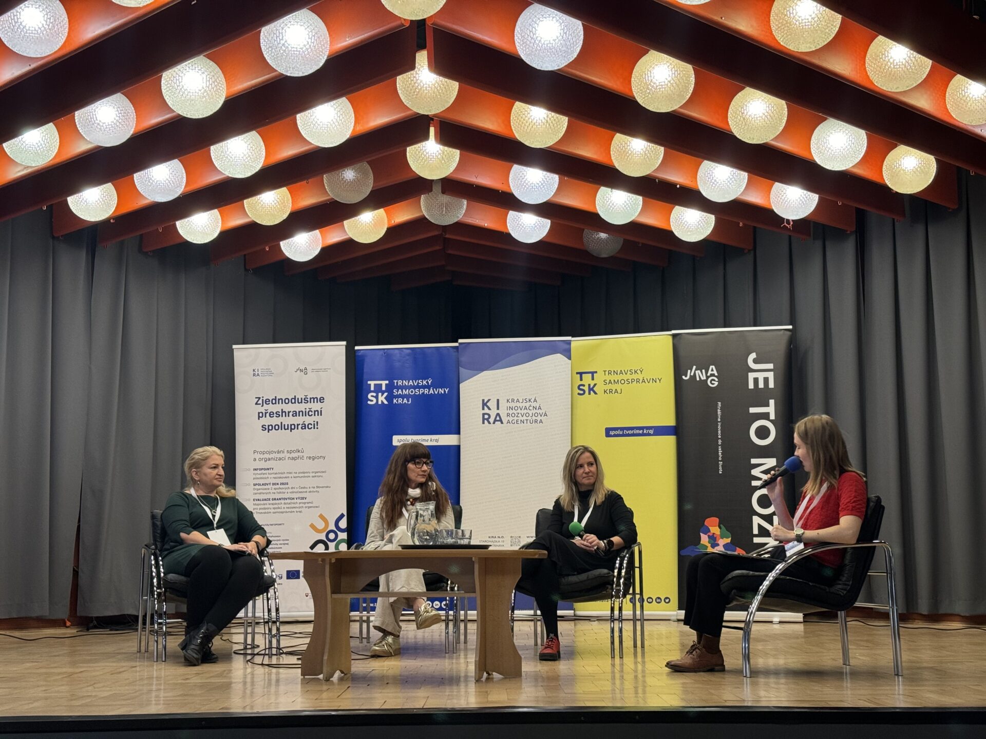 Občianska spoločnosť je dôležitým partnerom, Trnavský kraj okrem priamych dotácií zlepšuje podmienky na jej fungovanie a rozvoj