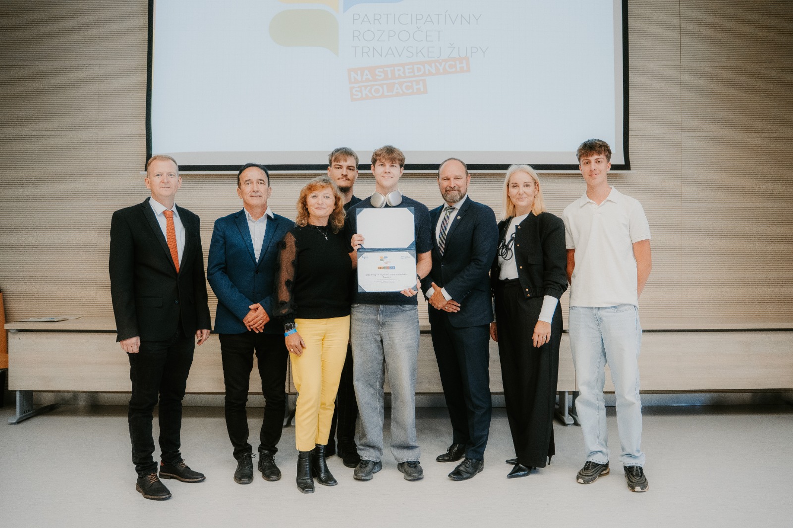 Trnavský kraj podporuje angažovanosť mladých ľudí, cez participatívny rozpočet na župných stredných školách im dáva vplyv