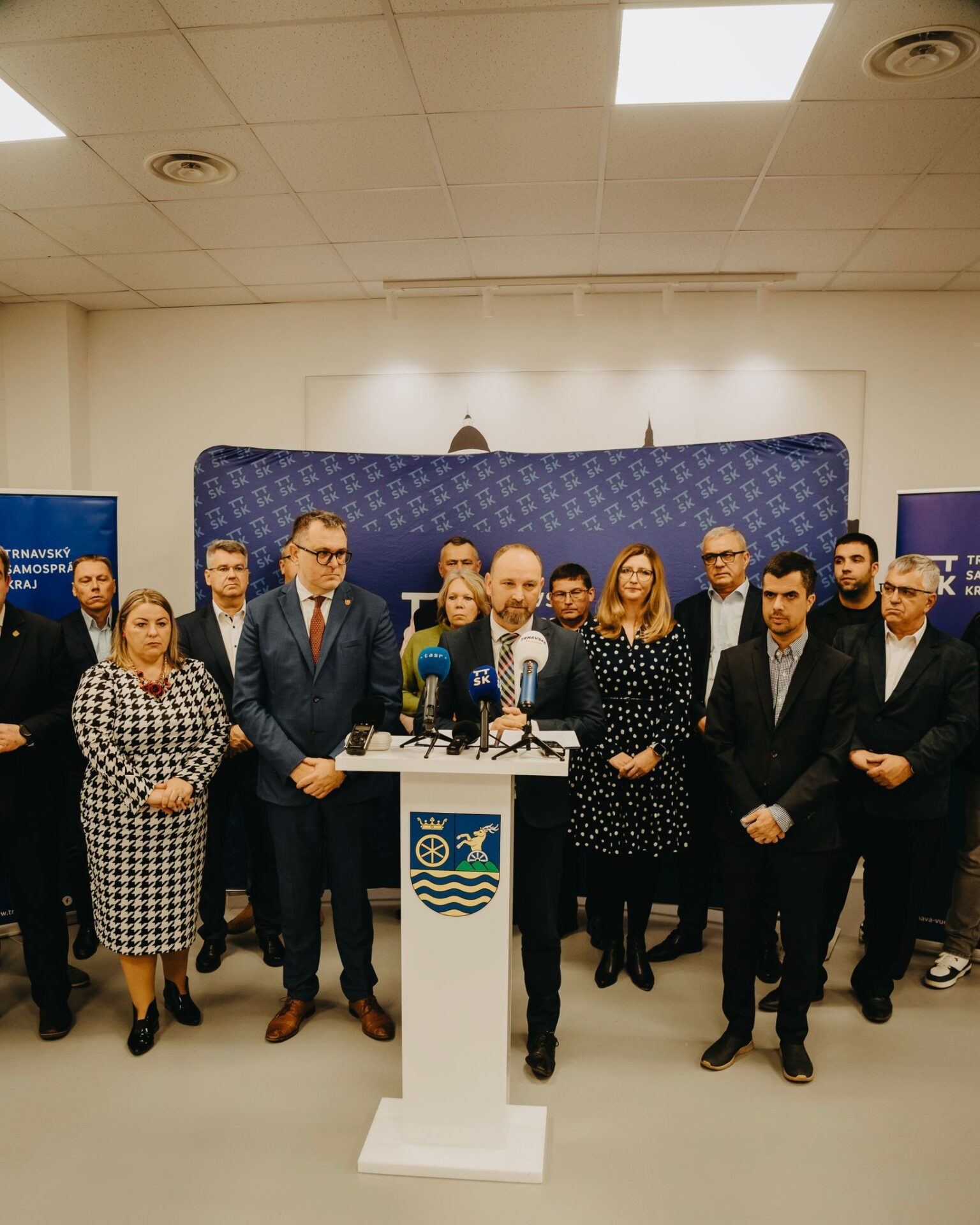 Trnavský kraj odmieta postup vlády pri projektoch veterných parkov: Obchádzanie obcí je neprijateľné