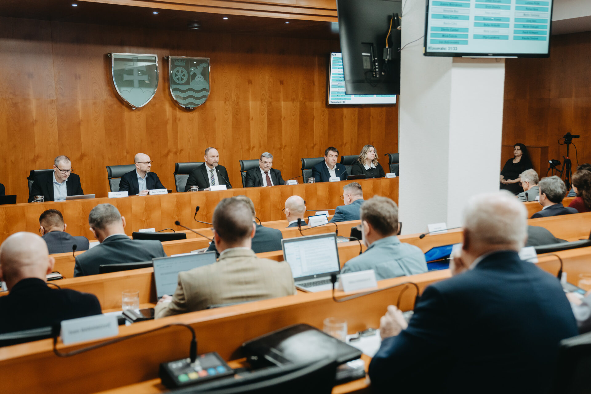 Trnavská župa za tri roky výrazne pokročila. Investície presiahli 142 miliónov eur, zatiaľ čo dlh klesol na nižšiu úroveň ako v roku 2022