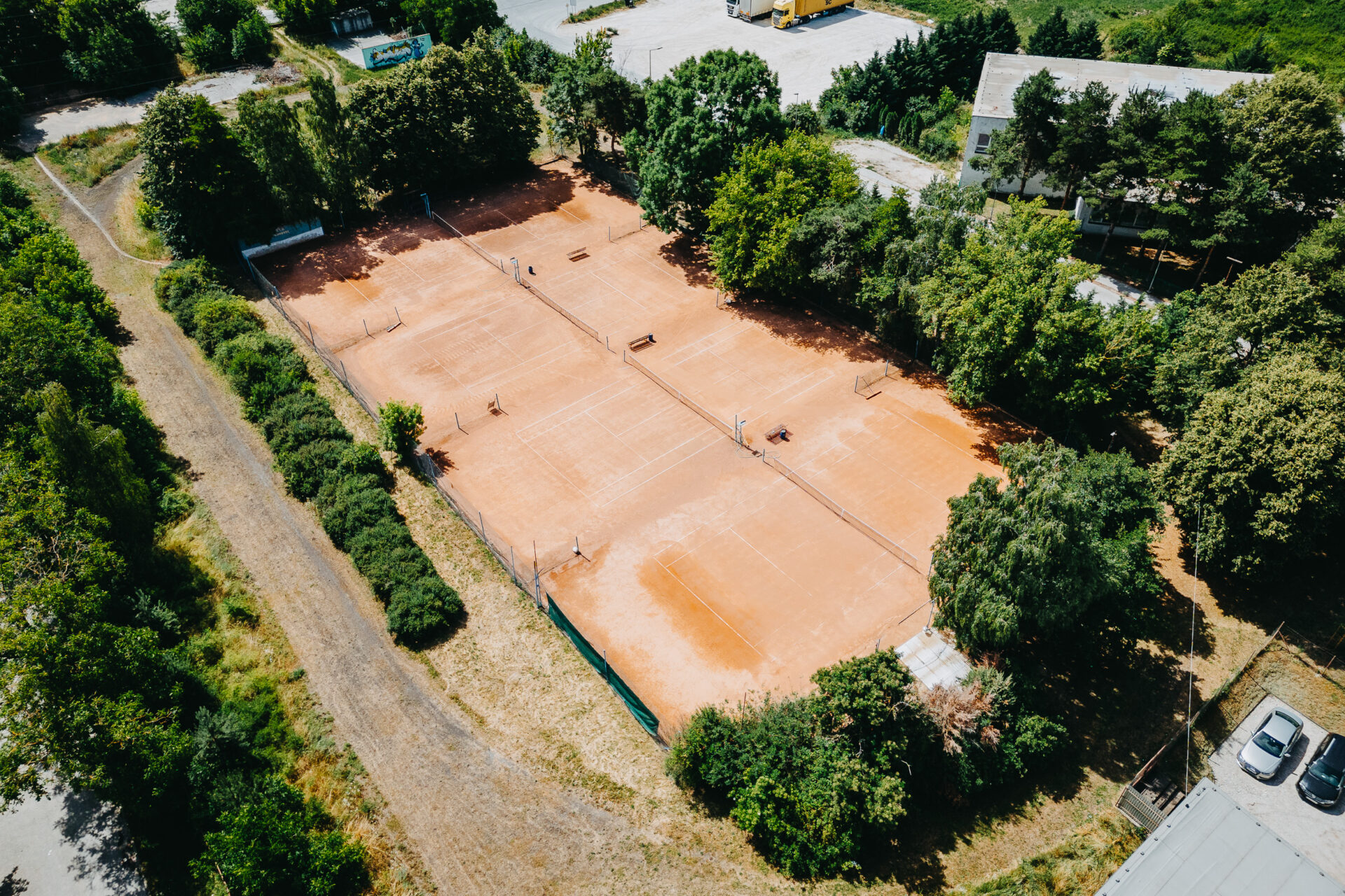 Župa ponúka na predaj nevyužívaný majetok: Príležitosť pre bývanie, šport aj podnikanie