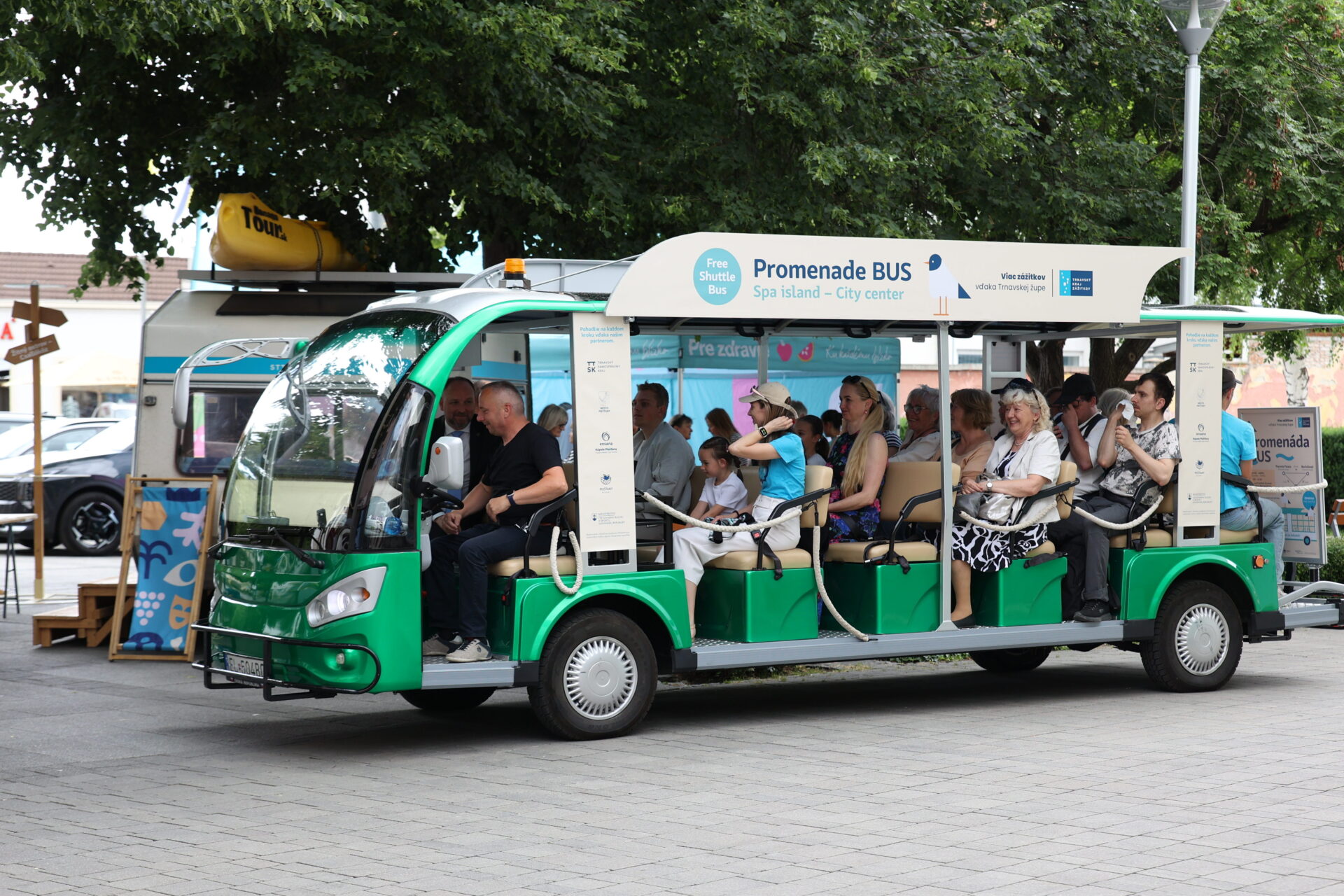 Promenáda bus uľahčí presun medzi Kúpeľným ostrovom a centrom Piešťan