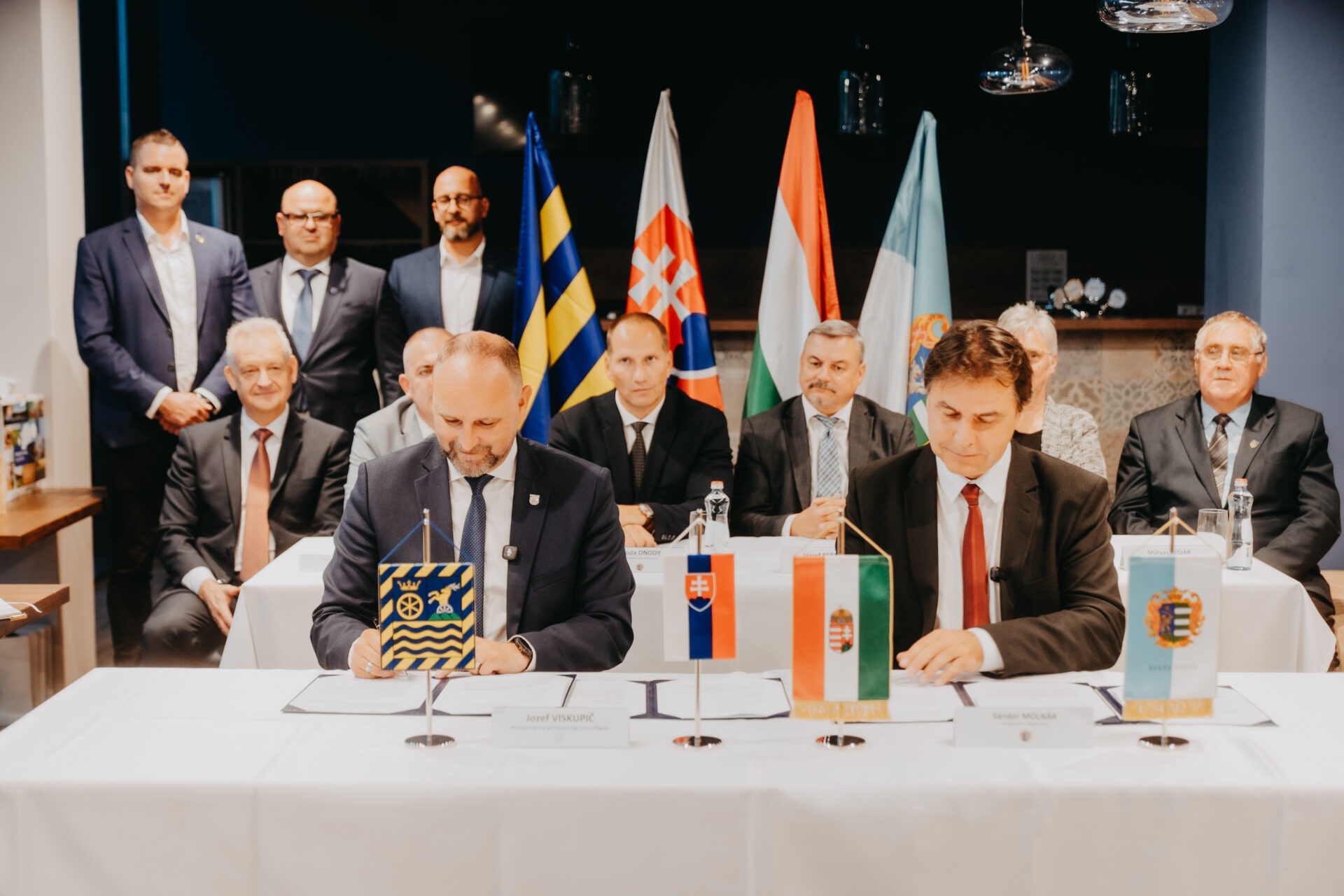 Príležitosti pre študentov, živšia kultúra aj cestovný ruch: Trnavský samosprávny kraj a Békešská župa podpísali memorandum o spolupráci